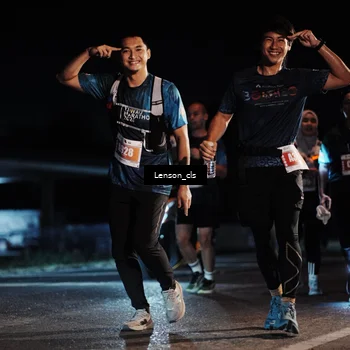 Runner Photo 4337117
