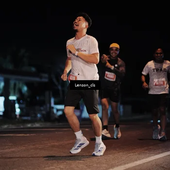Runner Photo 4337131