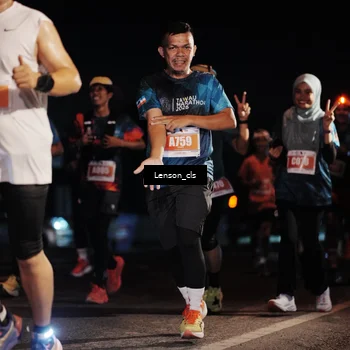 Runner Photo 4337373