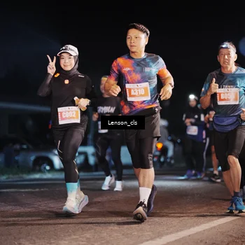 Runner Photo 4337382