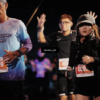 Runner Photo 4337399