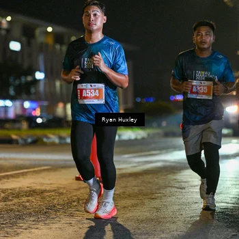 Runner Photo 4337450