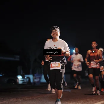 Runner Photo 4337453