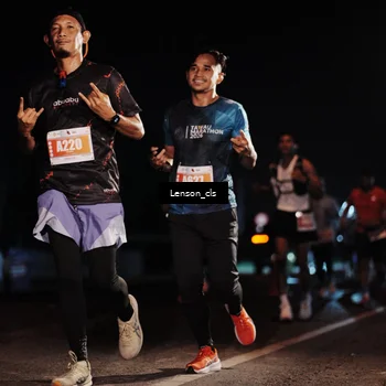 Runner Photo 4337454