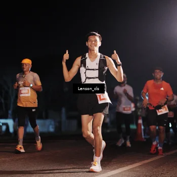 Runner Photo 4337456