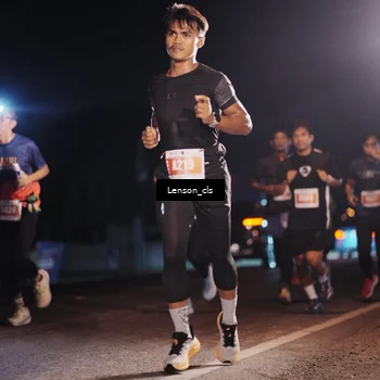 Runner Photo 4337458