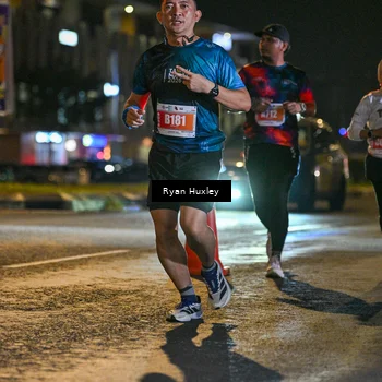 Runner Photo 4337486