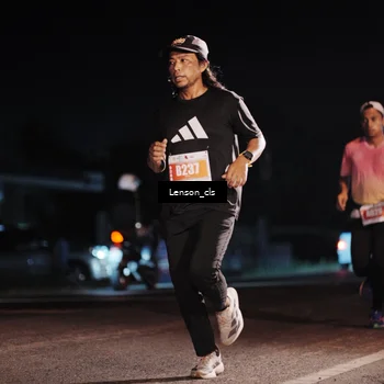 Runner Photo 4337547