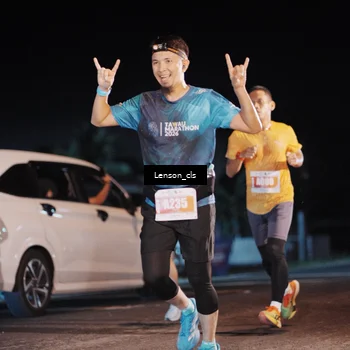 Runner Photo 4337565