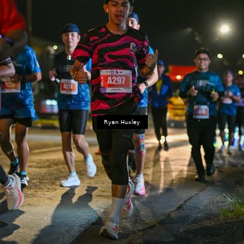 Runner Photo 4337596