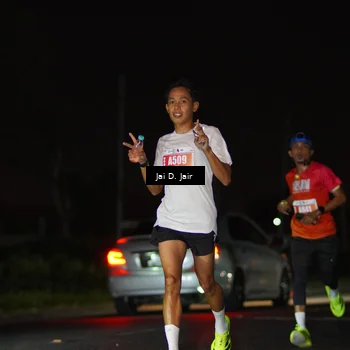 Runner Photo 4337642
