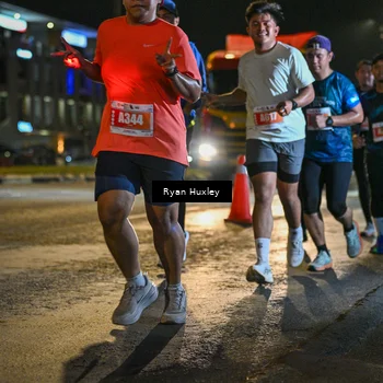 Runner Photo 4337655