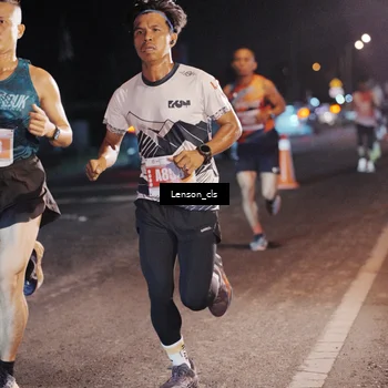 Runner Photo 4337668
