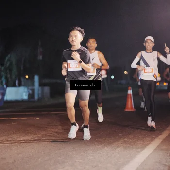 Runner Photo 4337675