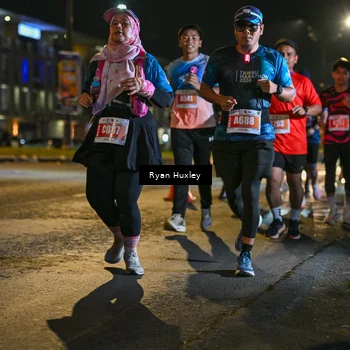 Runner Photo 4337676