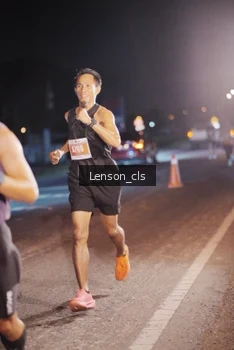 Runner Photo 4337688