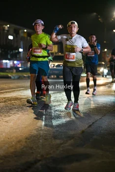 Runner Photo 4338310