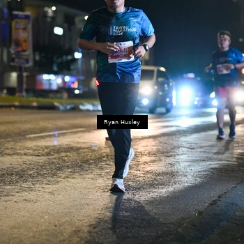 Runner Photo 4338395