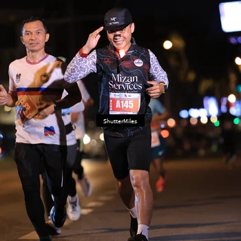 Runner Photo 4338611