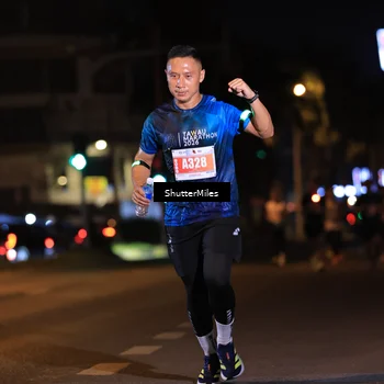 Runner Photo 4338653