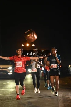 Runner Photo 4339270