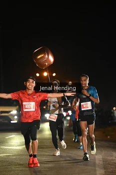 Runner Photo 4339272