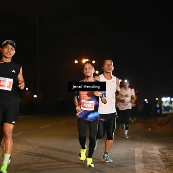 Runner Photo 4339372