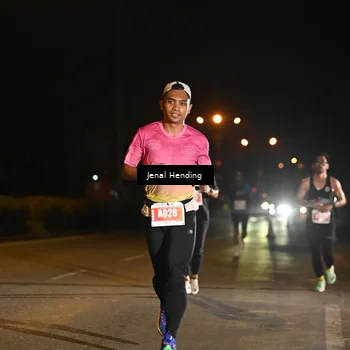 Runner Photo 4339377