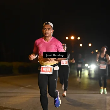 Runner Photo 4339378