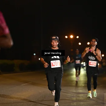 Runner Photo 4339380