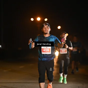 Runner Photo 4339408