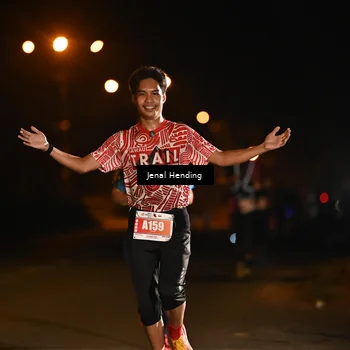 Runner Photo 4339435