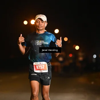 Runner Photo 4339444