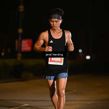 Runner Photo 4339447