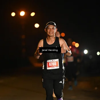 Runner Photo 4339530