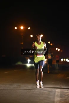 Runner Photo 4339700
