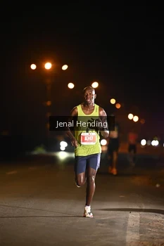 Runner Photo 4339702