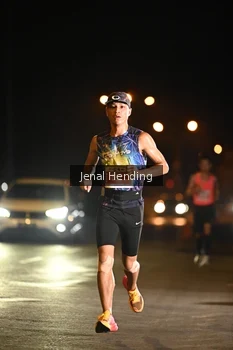 Runner Photo 4339704