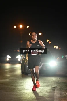 Runner Photo 4339724