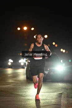 Runner Photo 4339725