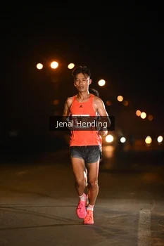 Runner Photo 4339741