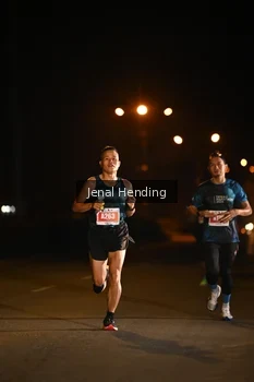 Runner Photo 4339771