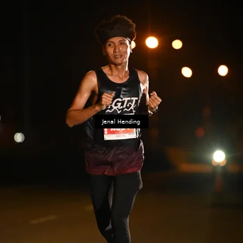 Runner Photo 4339805