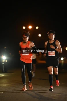 Runner Photo 4339814
