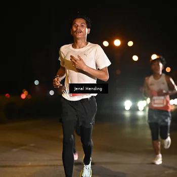 Runner Photo 4339830
