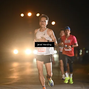 Runner Photo 4339875