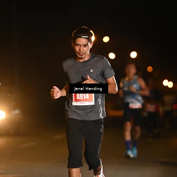 Runner Photo 4339905