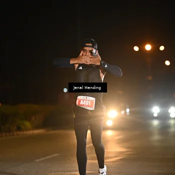 Runner Photo 4339954