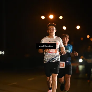 Runner Photo 4339957