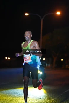 Runner Photo 4340019